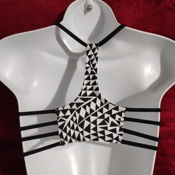 XHT‎ back and white bikini top - Picture 3 of 5